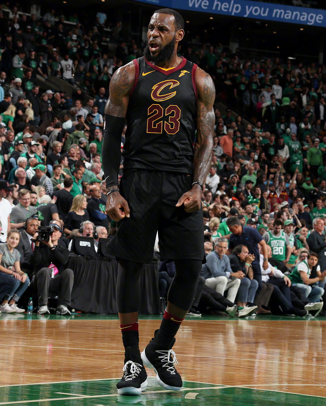 阿方索·戴维斯：本轮欧冠我将迎来复出，不确定是否能上场（阿方索·戴维斯：本轮欧冠将复出，能否登场仍存疑）