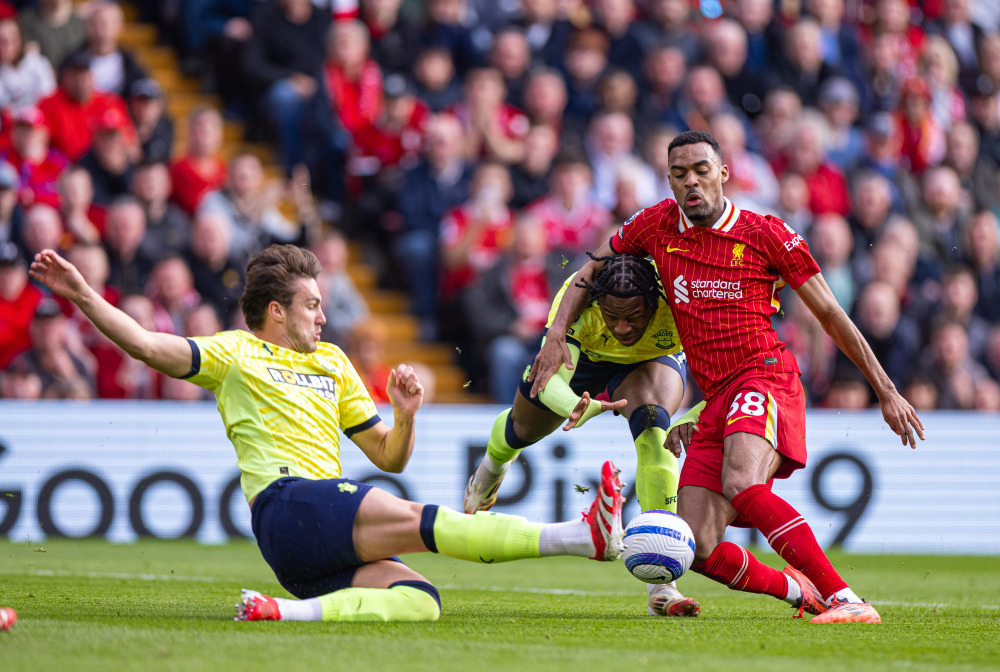 博尼：大胜是全队功劳；迪乌夫正在向所有人展示他的巨大价值（博尼：大胜归功于团队，迪乌夫正向世人展现其巨大价值）