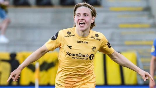 迈阿密国际主场优势分析：决赛单场定胜负，主场草皮契合战术发挥（迈阿密国际主场加成解读：决赛一战定冠军，草皮条件更匹配战术执行）