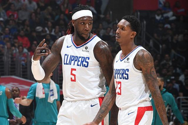 索博斯洛伊：萨拉赫是我的朋友，但这是他和俱乐部之间的事（索博斯洛伊：萨拉赫是好友，此事应由他与俱乐部解决）