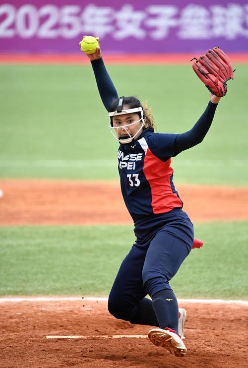 U22国足本期名单与熊猫杯名单对比：刘诚宇、汪士钦落选（U22国足最新名单对比熊猫杯：刘诚宇、汪士钦无缘入选）