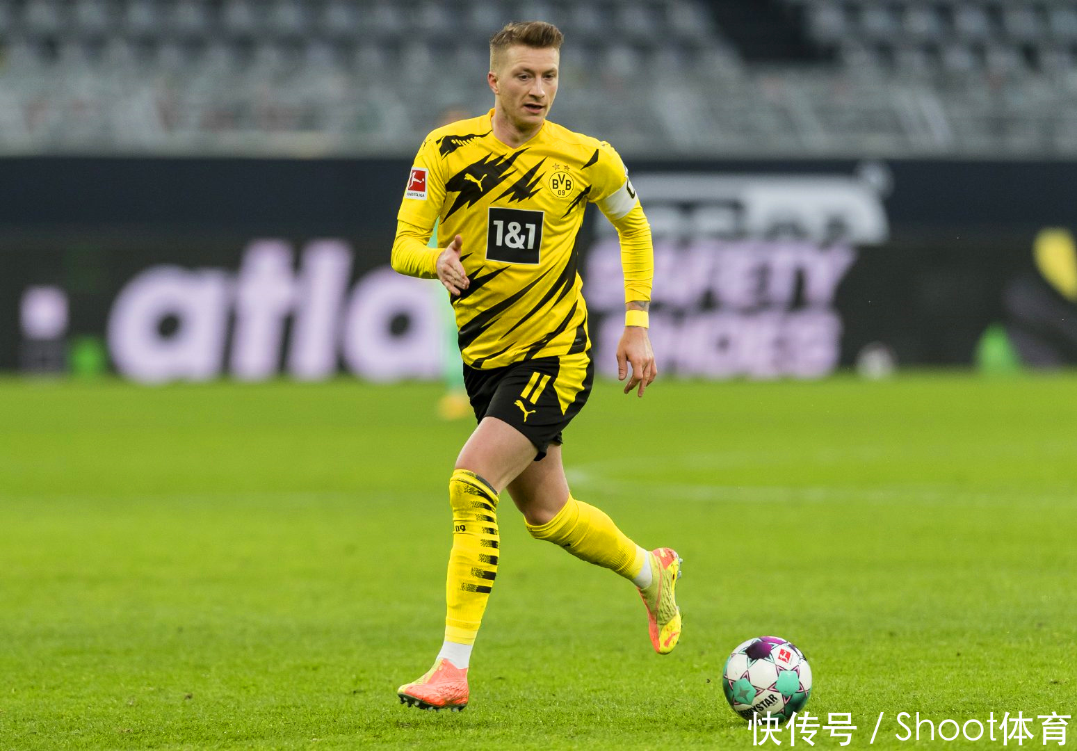 廉颇老矣？四旬老汉詹姆斯半场9投2中，仅得4分2板2助攻（岁月不饶人？四旬詹姆斯半场命中率低迷，9投2中仅取4分2板2助）