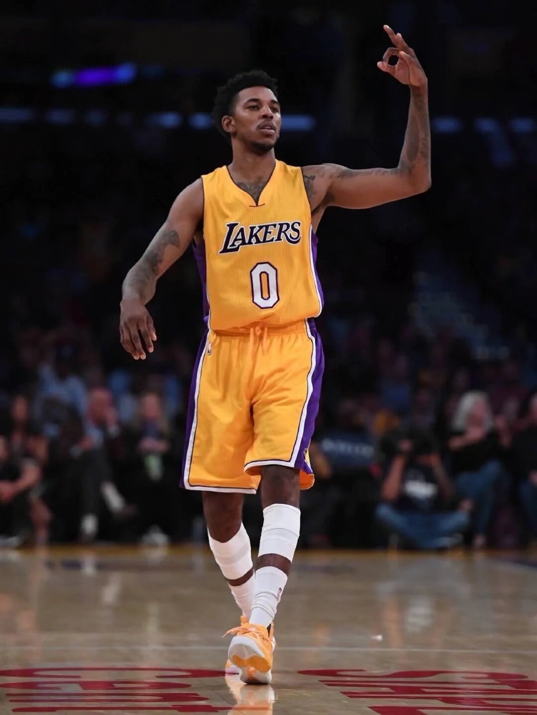 波特：是否轮换还需慎重考虑，会努力避免伊萨克遭到停赛（波特：轮换需谨慎权衡，尽力避免伊萨克被停赛）