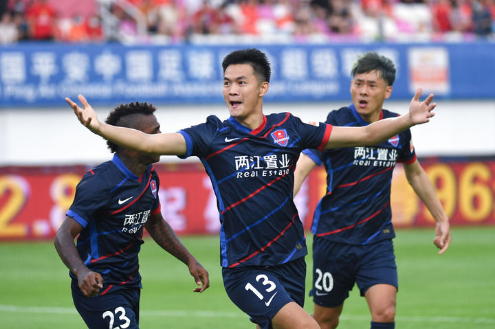 五大联赛榜首再次易主（五大联赛榜首再换主人）