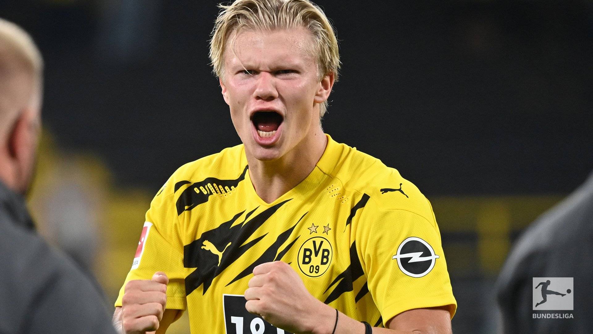 塞超球队劳动1923主帅日佐维奇在比赛中突然去世，年仅44岁（塞超劳动1923主帅日佐维奇比赛中不幸去世，终年44岁）