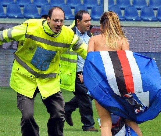 4轮过后唯一保持全胜球队，中日德兰在欧联积分榜暂居榜首（欧联四轮唯一全胜，中日德兰暂时领跑积分榜）