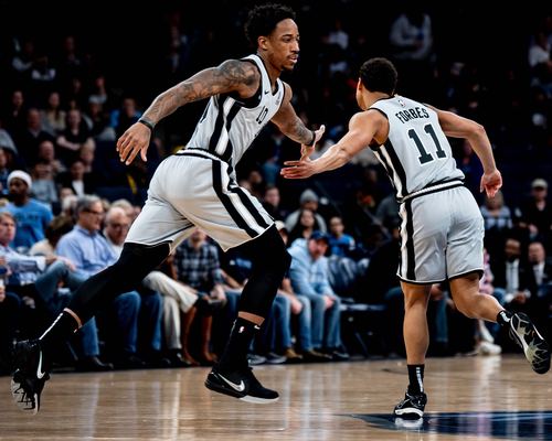 北青谈国少选帅：万厚良等人参与竞聘，周海滨成绩突出获优势（北青：国少主帅竞聘启动，万厚良等参与，周海滨凭战绩占先机）