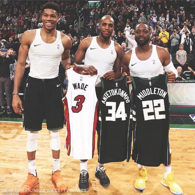 23投13中！恩比德怒砍39分刷新赛季新高（恩比德火力全开：39分轰破赛季新高，23投13中）